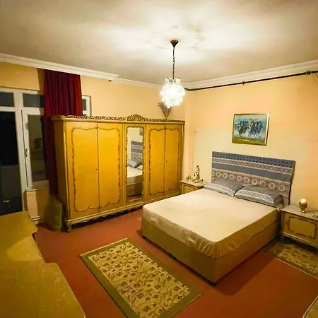 With Sea View, Right In The Center Bed & Breakfast